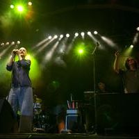 Tim Booth of James performing live in Festas do Mar fotos | Picture 62321